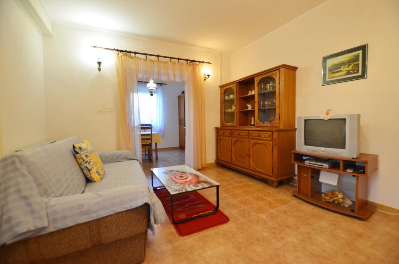 Miro Apartments Kanfanar Luaran gambar
